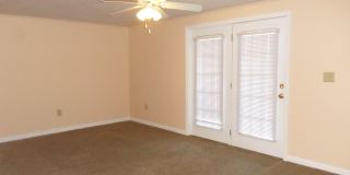 3 Bedroom 3.5 Bath Townhouse Gallery 8