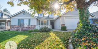 Fresno Westside Home, 3BR/2BA, Built 2002 - Lots of Amenities! Fresno Westside Home, 3BR/2BA, Built 2002 - Lots of Amenities! Gallery 1