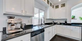 FANTASTIC FULLY UPGRADED FURNISHED RENTAL LOCATED IN THE SOUTHWEST!!! Gallery 16