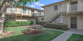 Ridgewood Village Apartment Homes Gallery 8