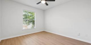 Lex Alpharetta Apartments Gallery 18