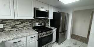 Updated 3 bedroom house Gallery 9