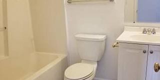 Room in 4 Bedroom Home at Reynard Ct Room in 4 Bedroom Home at Reynard Ct Gallery 7