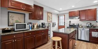 2623 EMERALD Street Gallery 11