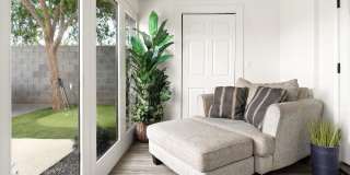 423 N 73rd Place Gallery 23