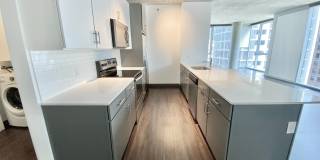 200 N Wells St Gallery 2