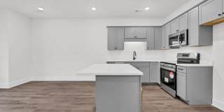 3 Bedroom 2 1/2 Bath Condo For Rent Near Downtown! Gallery 11