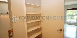 SPACIOUS 5BR HOME WITH MULTIPLE DECKS, FIREPLACE, UPDATED KITCHEN- FOUNDATION Gallery 34