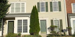 42793 PILGRIM Square Gallery 1
