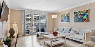 5825 Collins Ave Gallery 52