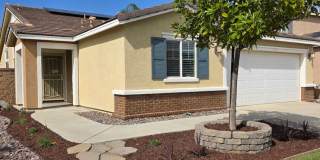 Beautiful Single Level 4 Bedroom located in Canyon Hills Gallery 1