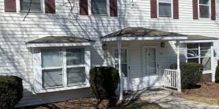 4 Bedroom 2.5 Bath Townhouse 4 Bedroom 2.5 Bath Townhouse Gallery 1
