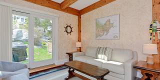 WINTER RENTAL: Two Beaches Cottage Gallery 5