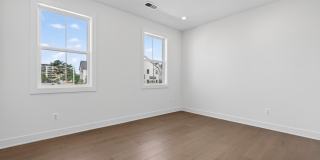 861 N MANCHESTER Street Gallery 63