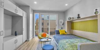 Edgewater Gallery 11