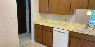 1 Bed / 1 Bath Condo in a Strictly 62+ Community in the Hip Strip! Gallery 10
