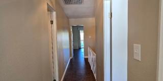 A Fabulous 3 Bedroom Townhome Centrally located. Gallery 26