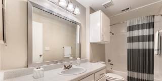 Trinity Oaks Apartment Homes Gallery 4