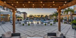 Lola Apartments Gallery 8