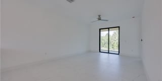 714 W 12th Street Gallery 21