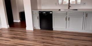 3 Bedroom || 2 Full Bathroom & 2 Half Bathroom Townhome 3 Bedroom || 2 Full Bathroom & 2 Half Bathroom Townhome Gallery 4