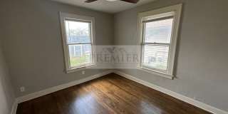 5618 Forest Ave Kansas City, MO 64110// 3 Bedroom Single Family Home// Move in Ready// Rent: $1300 Deposit: $1300 Gallery 13
