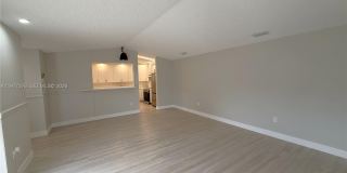 1439 Captains Walk Gallery 10