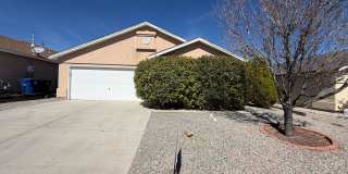 3 Bedroom Single Story Home Available Near Unser Blvd NW  McMahon Blvd NW! Gallery 1