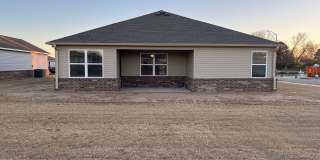 Beautiful 3 Bed, 2 Bath Home in Somerset – Pre-Leasing Now! Gallery 17