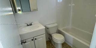 124 SE 4th St Gallery 8