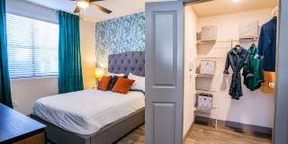 The Alcove Gallery 17