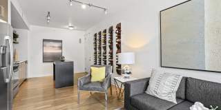 8000 Uptown Gallery 11