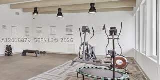 2771 Taft St Gallery 22