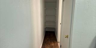 2352 N Kellett Gallery 5