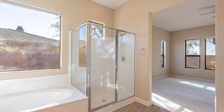 Beautiful 2 bedroom 2 bath with den in gated community. Gallery 27
