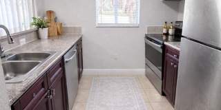 3 bd/2.5 ba + Stainless Steel Appliances + 1 Car Garage + up to 3 Months Off! Gallery 1