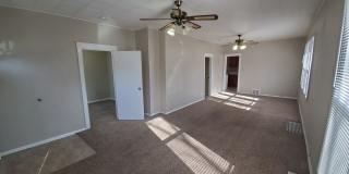 2 bedroom, 1 bathroom rental home! Gallery 1