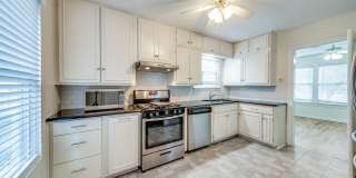 TERRELL HEIGHTS COTTAGE Gallery 12