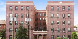 855 Broad Avenue Gallery 1
