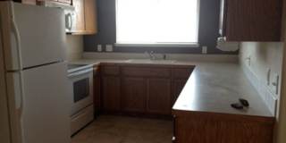Easy Living Near It All – 2 Bed, 2 Bath Windsor Condo Gallery 5
