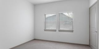 Edgewater at the Cove Gallery 13