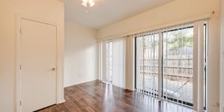 3102 Cedar Gallery 7