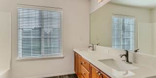 Beautiful 3 BD | 2.5 BA | Single Family Home | Located in Hillsboro's Arbor Roses Community | Spectacular Location! Gallery 21