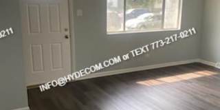 10059 South LaSalle Street Gallery 3