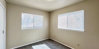8211 Creekline Dr Gallery 24