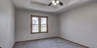 222 W Briarbrook Lane Gallery 6