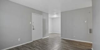 Rolling Hills Place Gallery 12