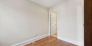 1814 E PRATT Street Gallery 28