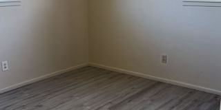 2709 Lore Street Gallery 26