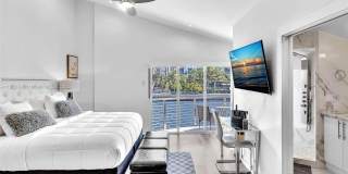 1044 NW N River Gallery 31